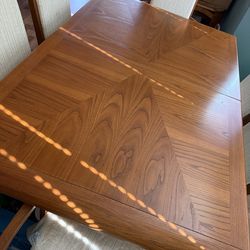 Oak dining table & display cabinet