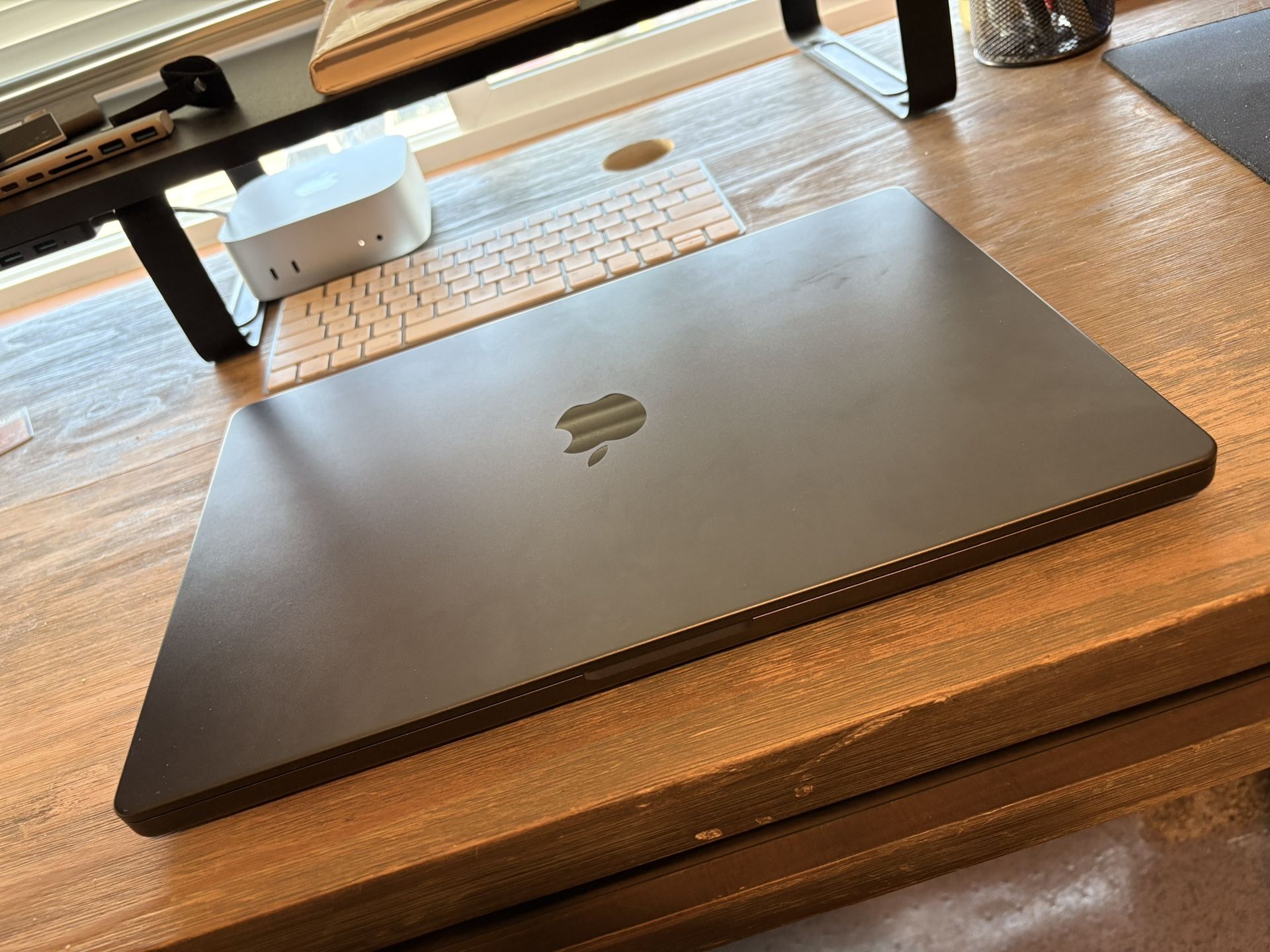 M4 16” 24gb 526” MacBook Pro