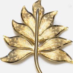 Vintage INC 12K Gold Filled Leaf Brooch