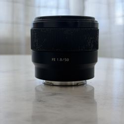 Sony 50mm 1.8 Lens