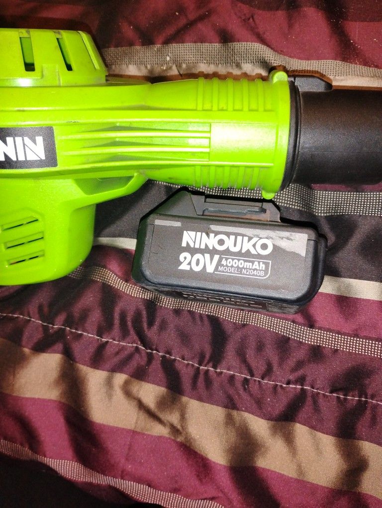 Leaf Blower