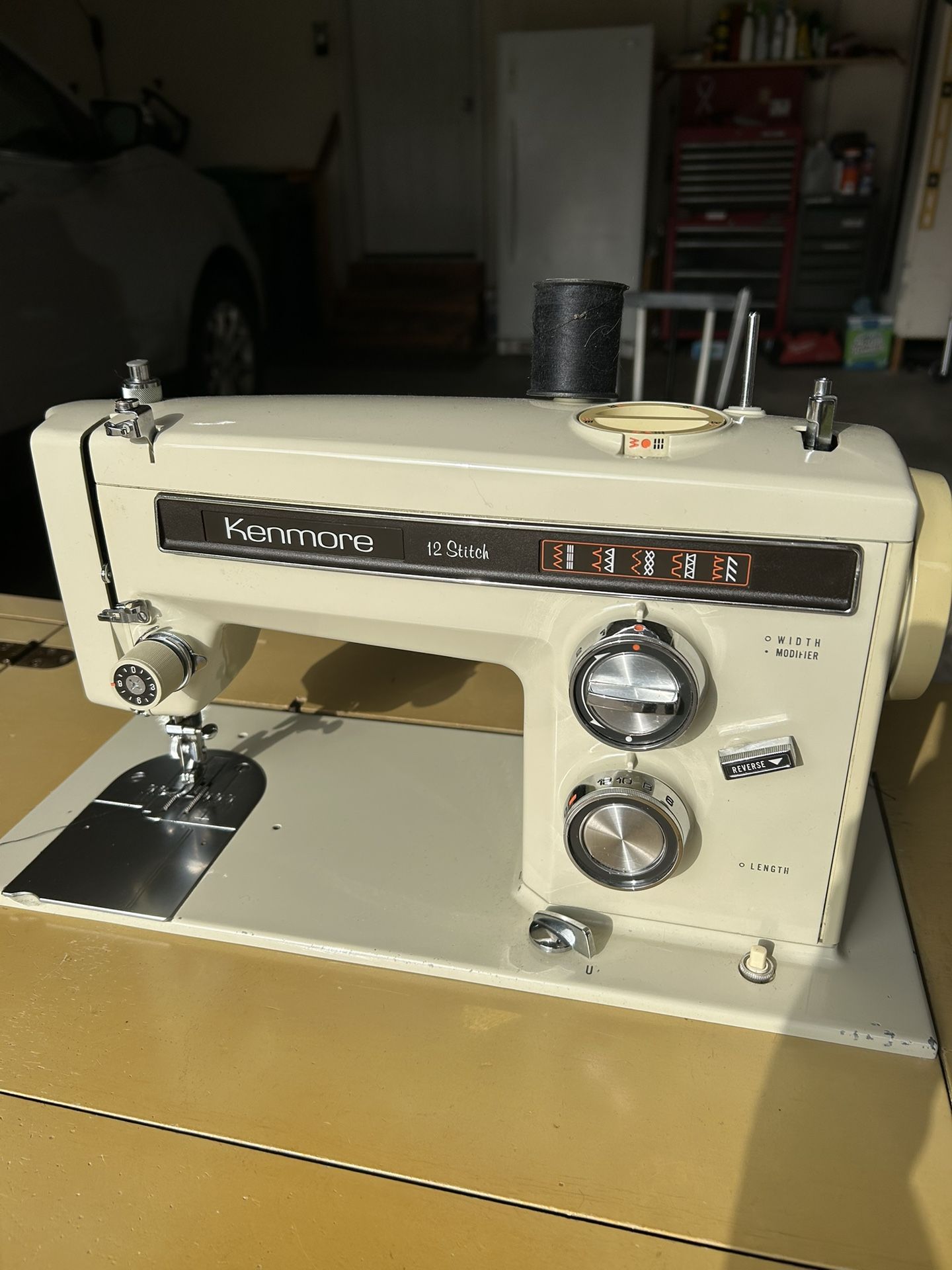 Kenmore 12 Stitch Sewing Machine, Zig Zag, with Cabinet