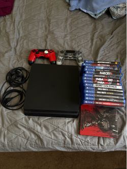 PS4 PRO / SLIM WITH 15 GAMES and 2 Controllers