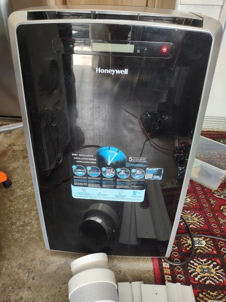 Honeywell 14000 BTU Portable AC