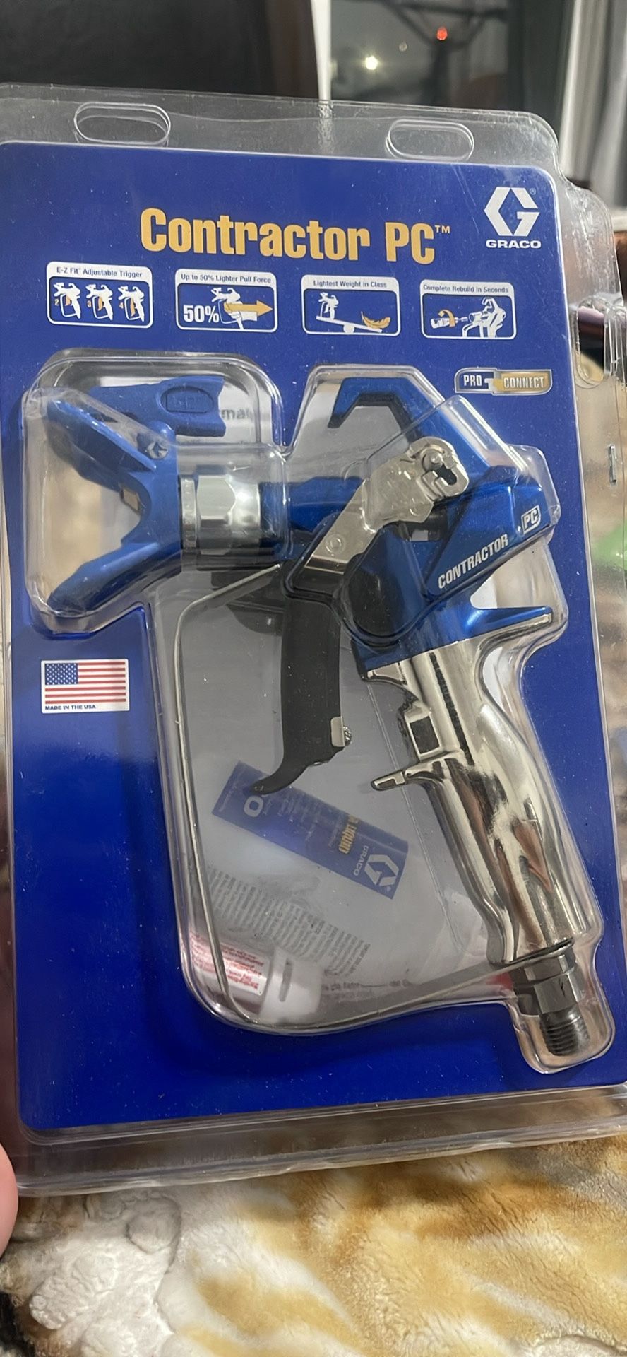 Graco Contractor PC con una punta RAC X 517