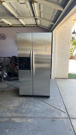 Kitchen aid superba fridge