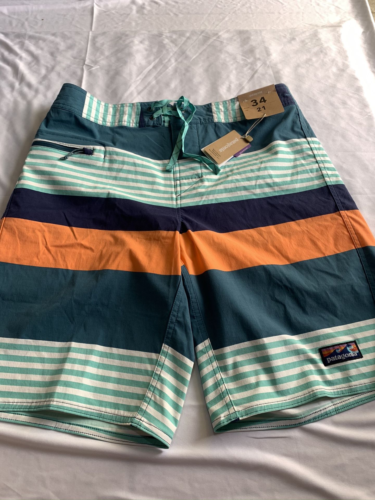 Patagonia Stretch “Wavefarer” Boardshorts Waist 34 Leg 21 NWT never worn