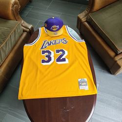 Throwback Magic Johnson Lakers Jersey & Hat