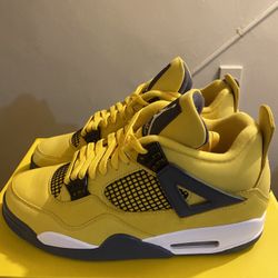 Jordan 4 Retro. Size: 10