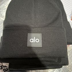 alo beanie 