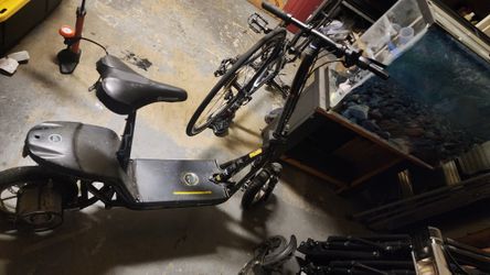 E-ZIP 1000 ELECTRIC SCOOTER 