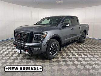 2021 Nissan TITAN