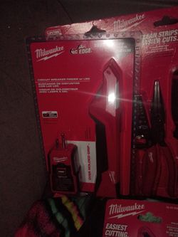 Milwaukee CIRCUIT BREAKER FINDER W/LED