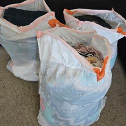 Woman Clothes. 1abd 2 Dollar Items.  Entire Bag For 6 