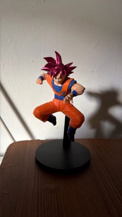 Super Sayain God Goku figure