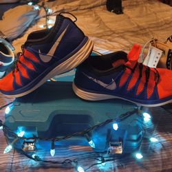 Nike flyknick lunar 2 great shape no stains no box have been worn but taken care of as you'll see from other shoes on my website trying to move all sh