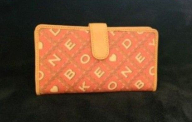 It is Bag Time! Dooney and Bourke Classic Signature Wallet Red