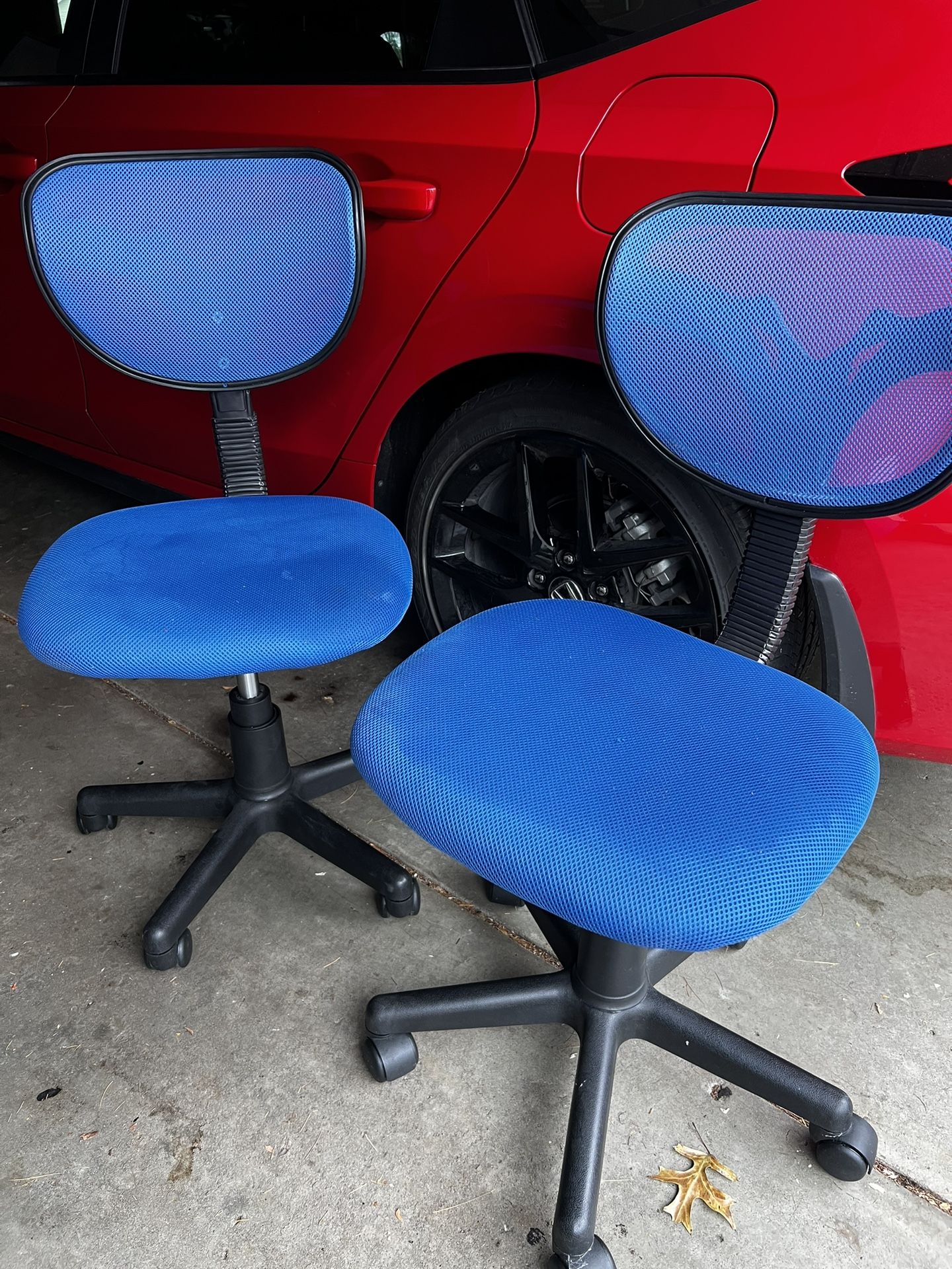 Utility chairs, 2/ sold as a set, great for Home or office, GR888 condition, $69 for both