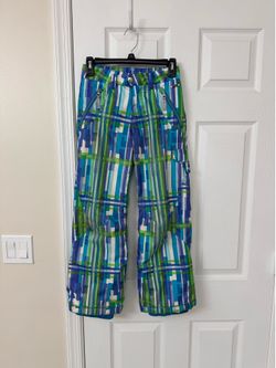 Girls size 10 Spyder winter ski/snowboard pants located in Weston