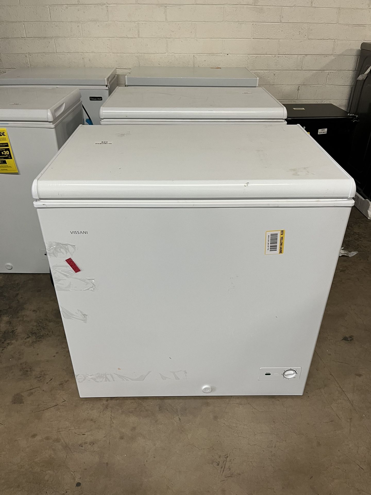 Vissani 7 Cu Ft Chest Freezer 