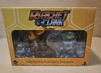 Vinyl Figure Ratchet and Clank