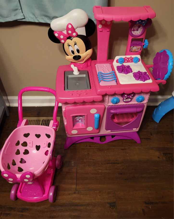 Minnie Mouse Kitchen Set with Cart