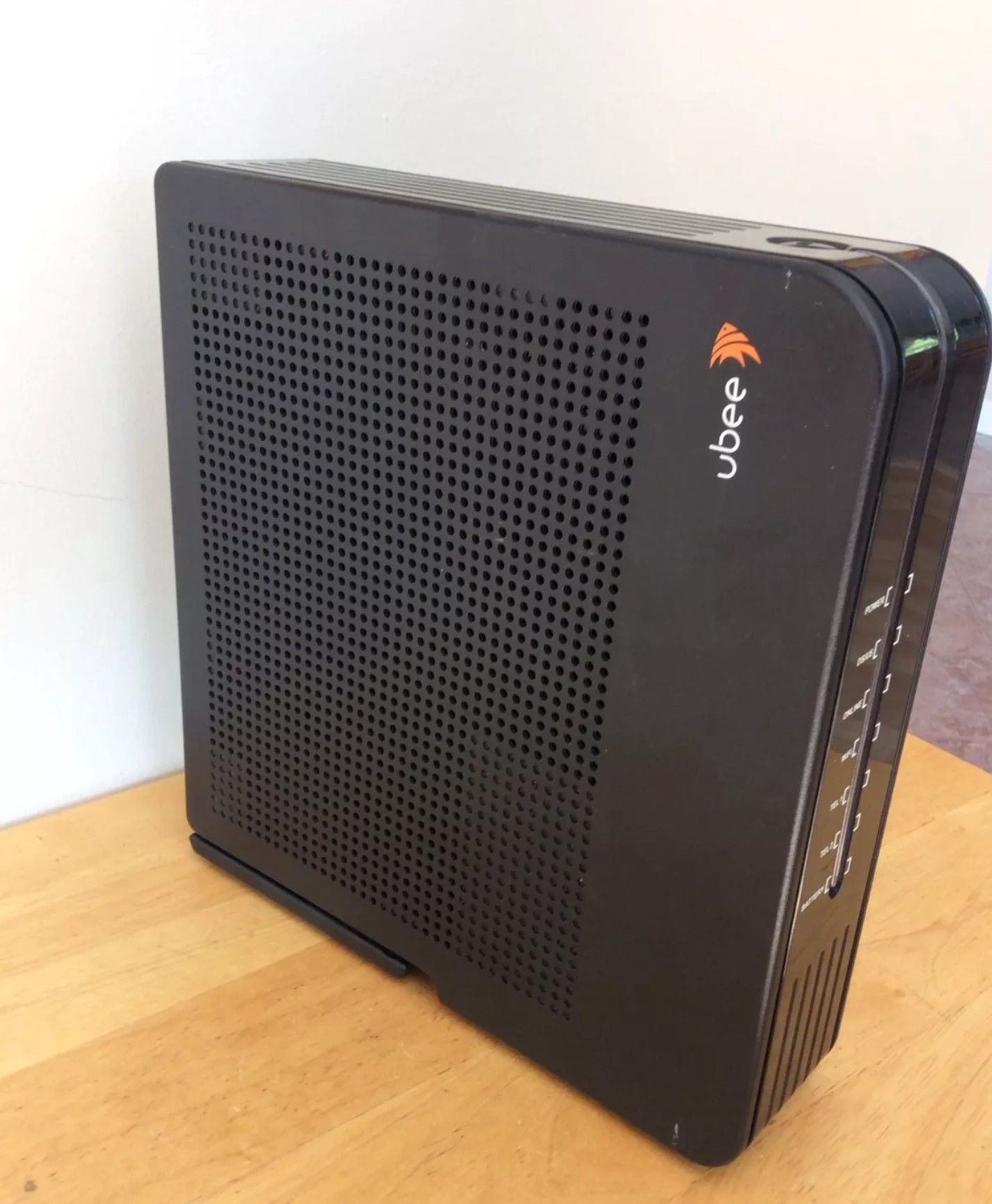 Ubee DVW3201B Wireless WiFi Cable Modem Router/Power Cord USED FREE LOCAL PICKUP \ DROPOFF