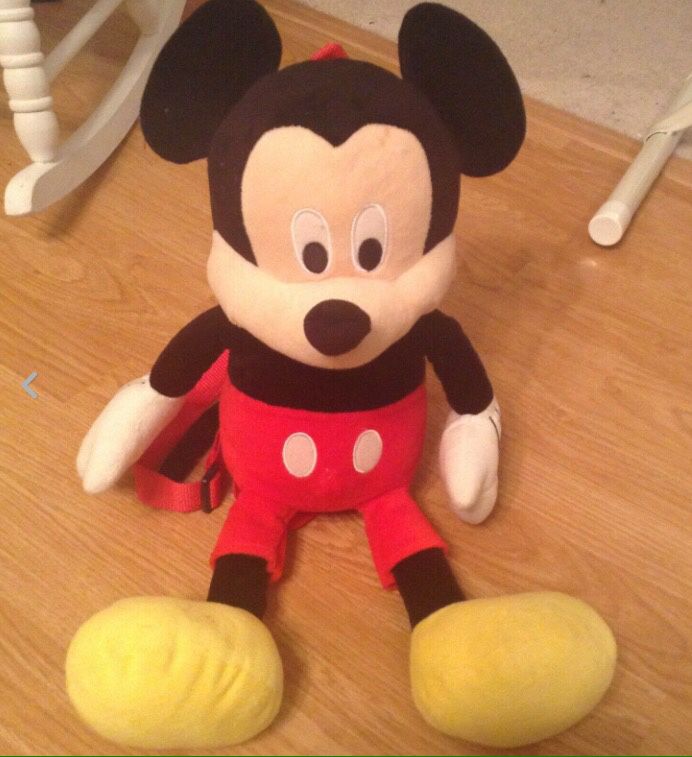 Walt Disney World new without tags Mickey Mouse Plush Doll Backpack
