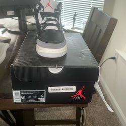 Jordan 3s 