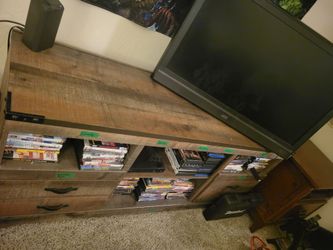 Entertainment system Table