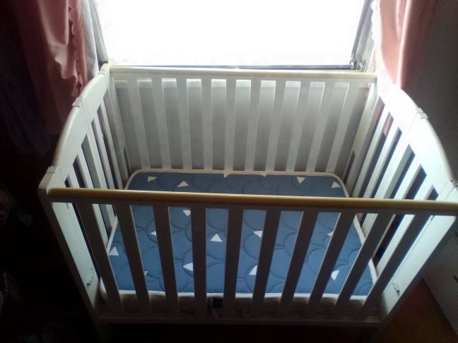 Solid Wood Travel Crib