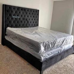 Brand New/ Black Velvet King Upholstered Bed Frame Cama// Queen Size Available// Mattress Sold Separately 