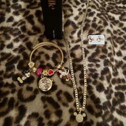 Mickey Mouse Gifts 💝 $27