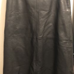 100%   Leather Skirt /size 14