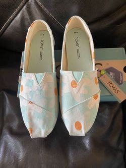Toms shoes