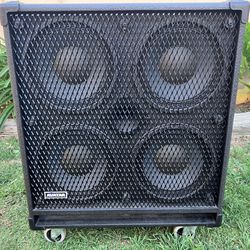 Avatar 4x10 bass cabinet