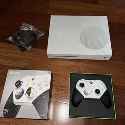 Xbox One S 1TB Elite Series Controller
