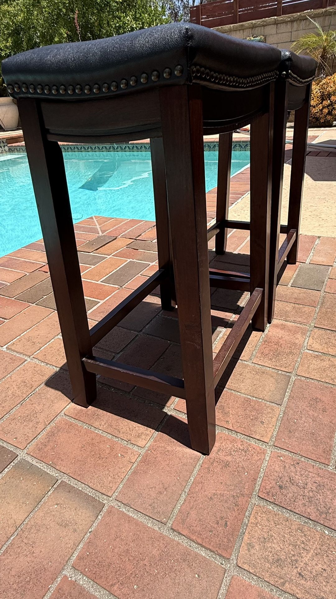 2 Bar Stools