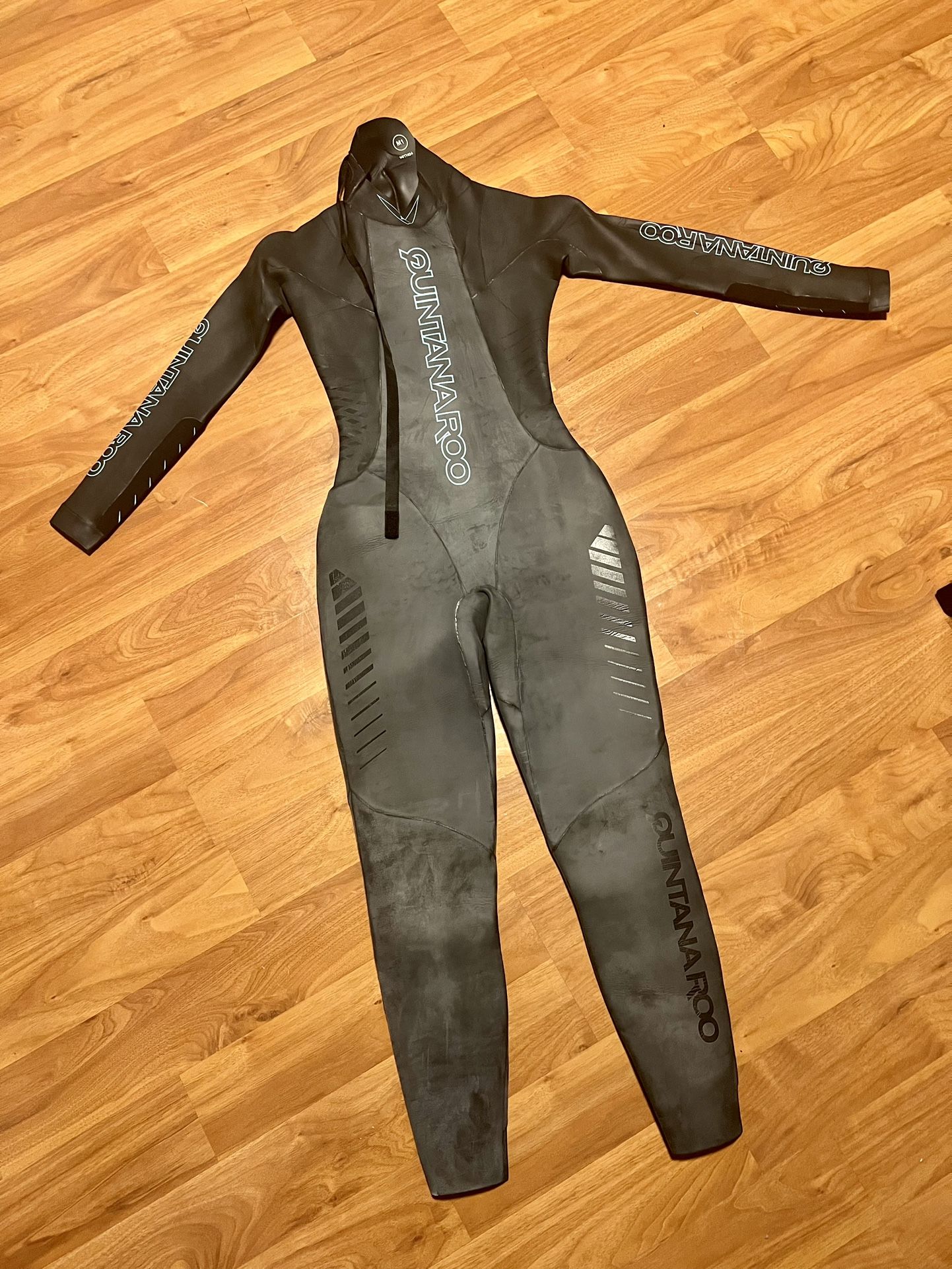 Wetsuit women Quintana Roo M1 Never used