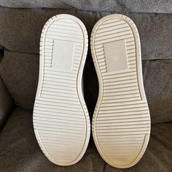 Skovde. Autry Medalist Low. Top Sneaker.