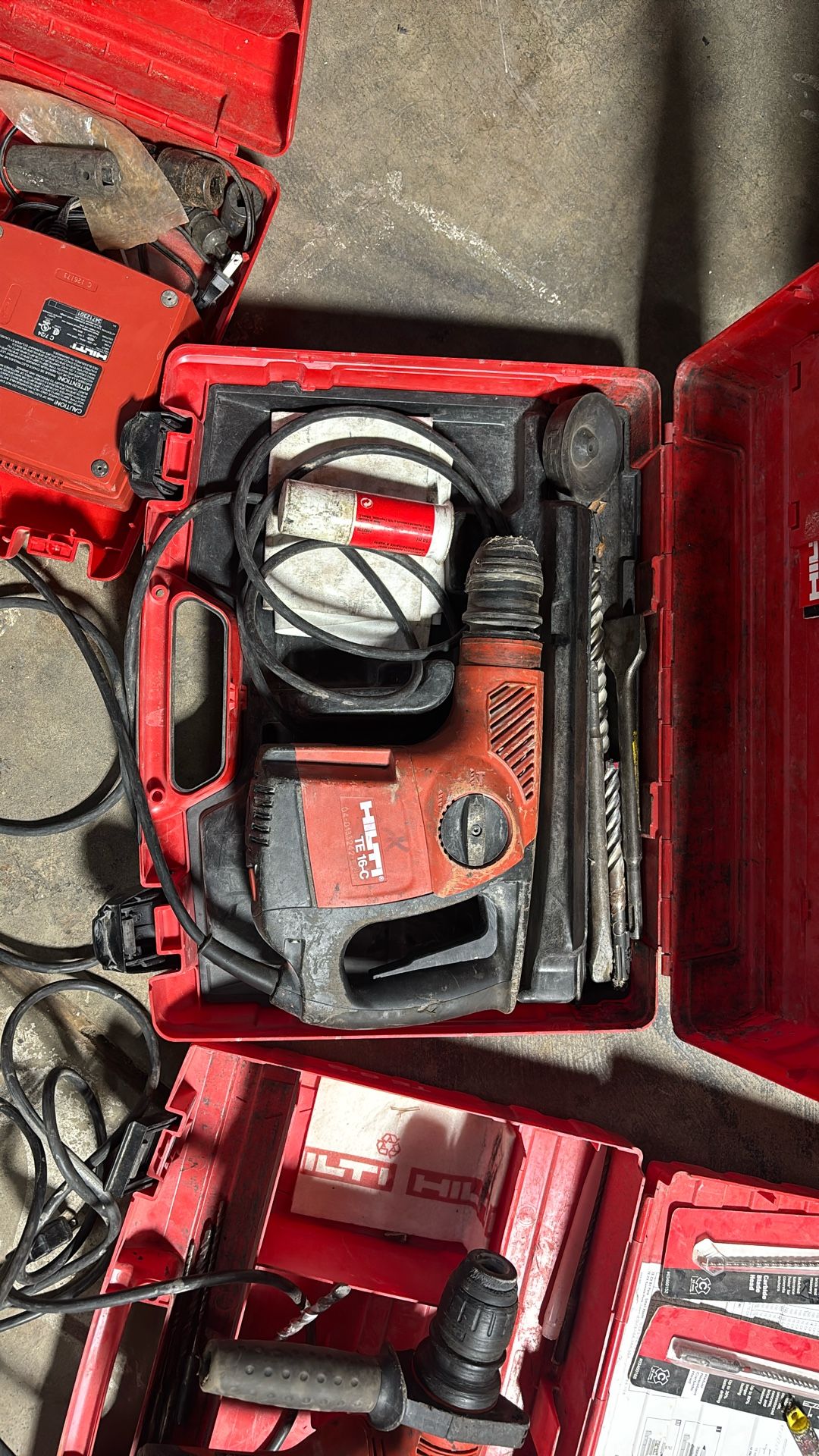 Hilti TE-16-C Rotary Hammer Corded With Case