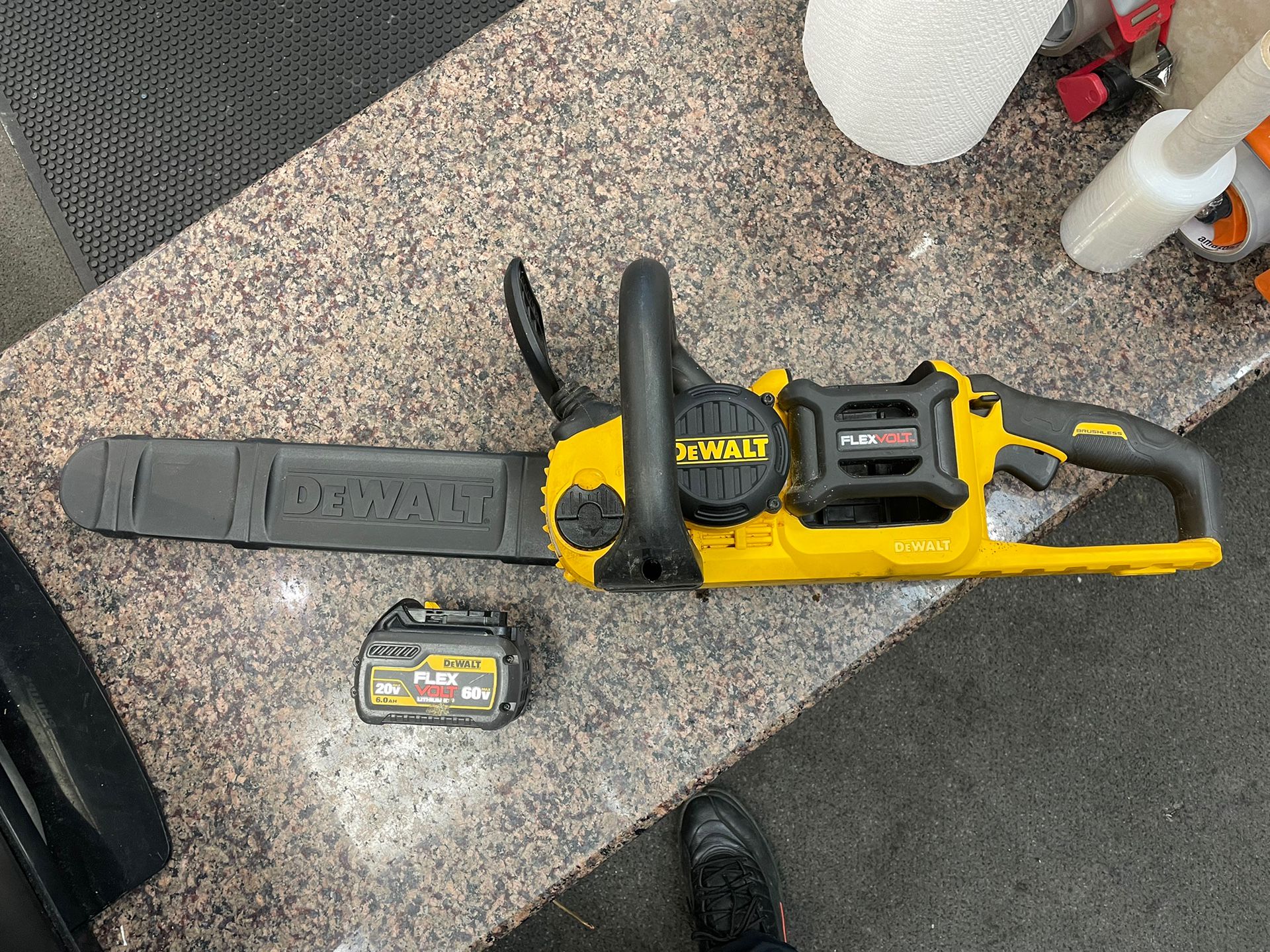 Dewalt Chainsaw 14” 