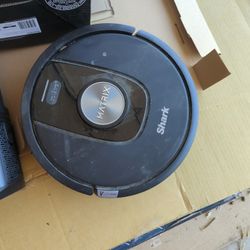 Shark Matrix Plus Robot Vacuum (Only Used Once)