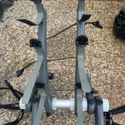 Saris Bones Car Trunk Bicycle Rack Carrier, Mounts 3 Bikes