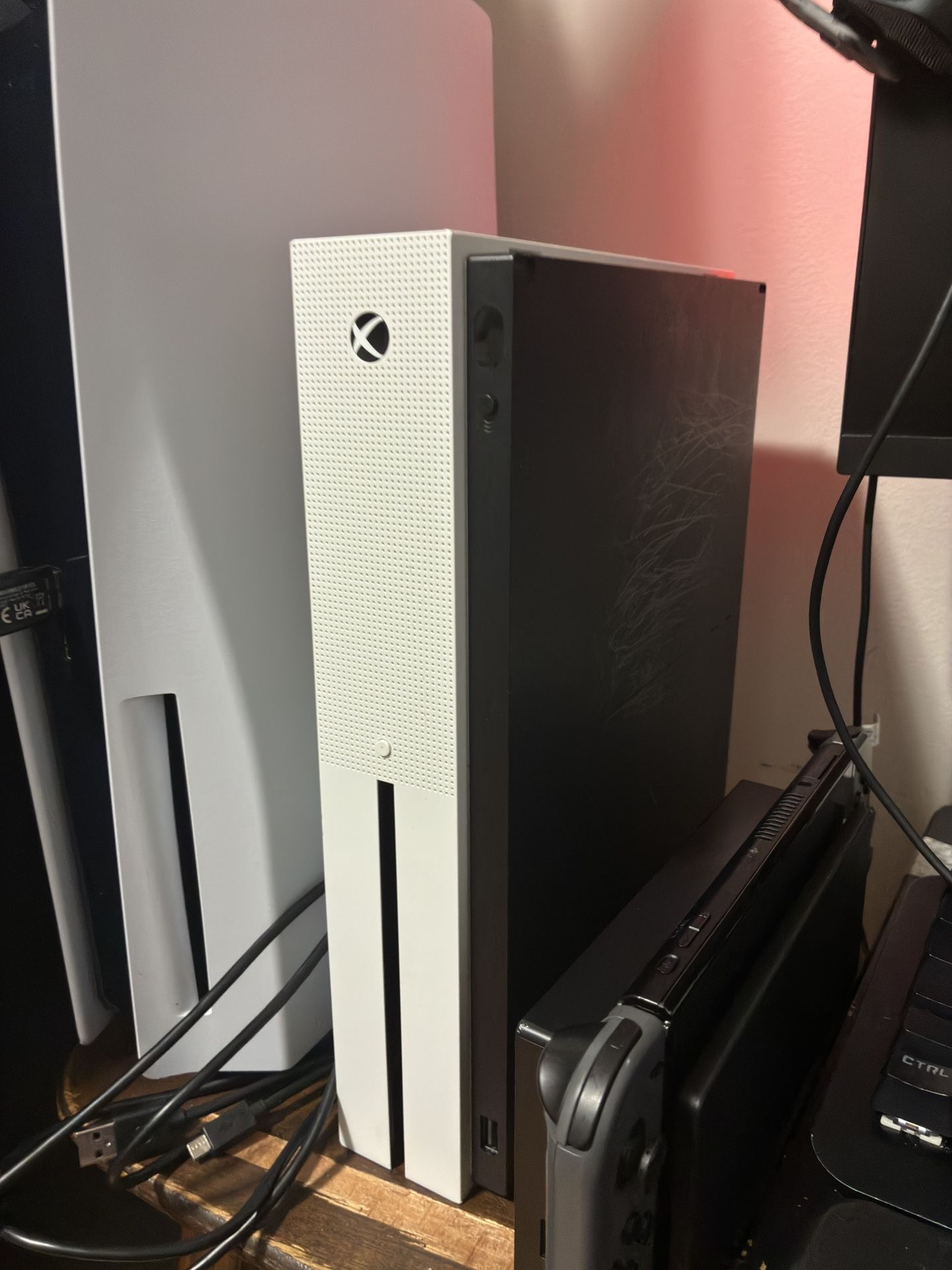 Xbox One S
