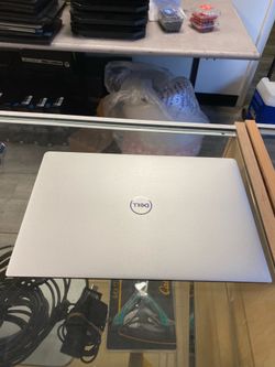 Dell XPS 13 9370 i7-8550 @ 1.80 GHZ 16 GB Ram  256 GB SSD Windows 11 pro. Touchscreen laptop  No trades. Pick up only