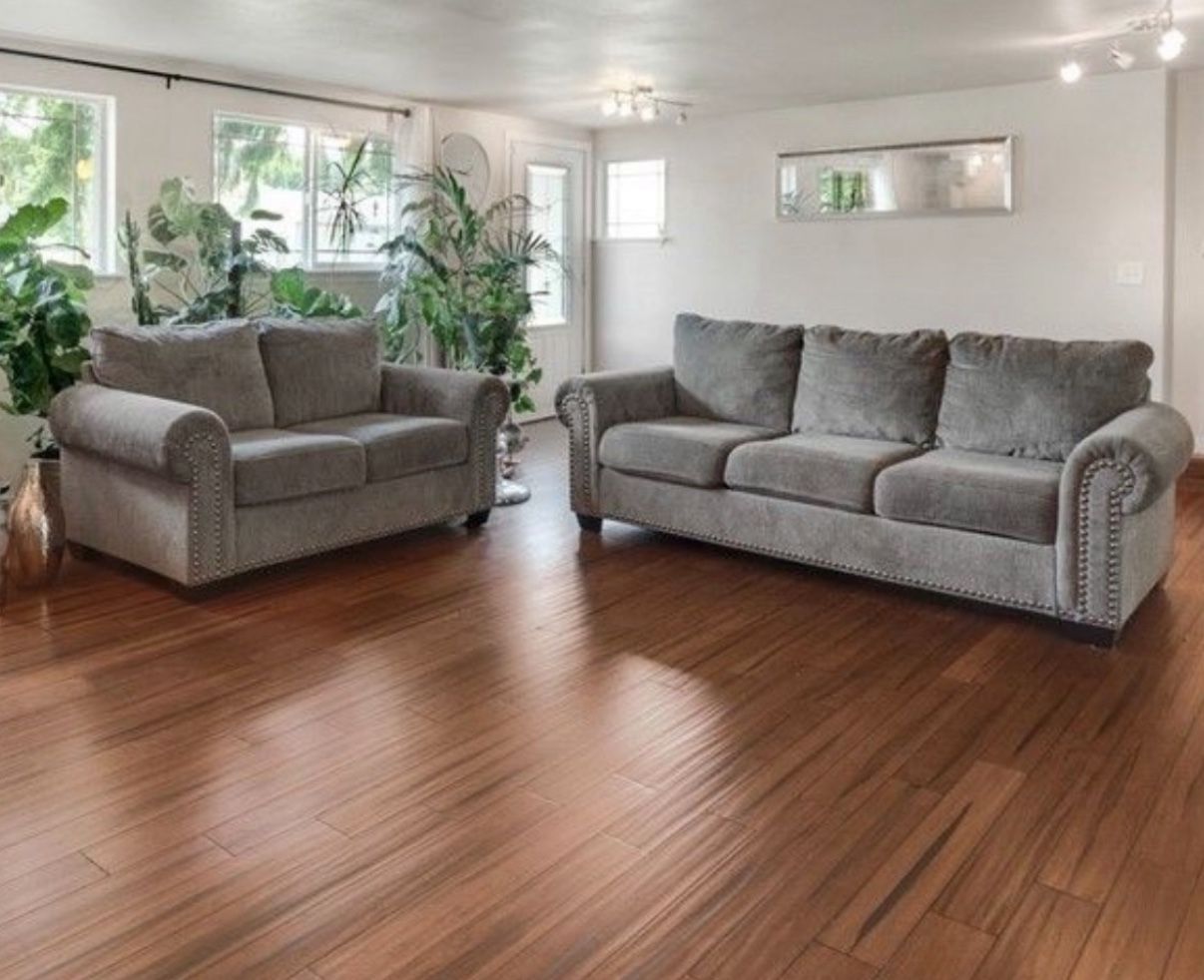Old Cannery Ashley Grey Couch And Love Seat