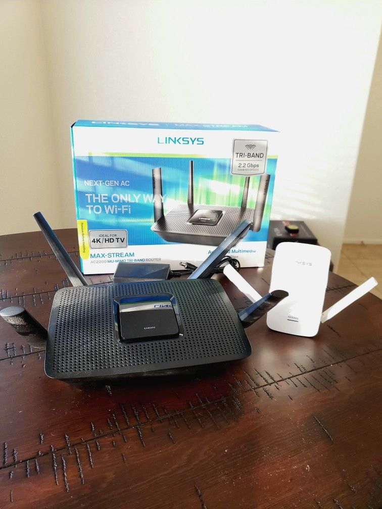 Linksys AC2200 Wireless Router And Linksys Wireless Extender