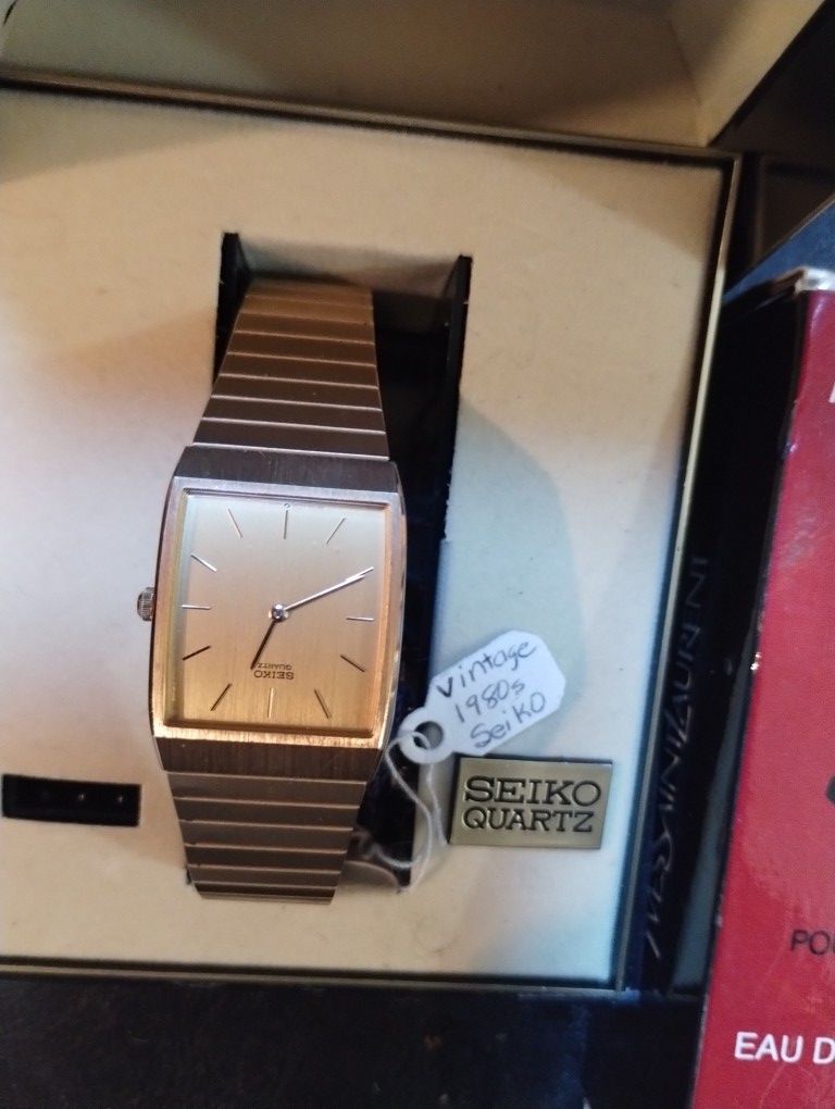Very Good Find A Vintage Gold Seiko Watch Brand New Time capsuled Rare for  Sale in Portland, OR - OfferUp