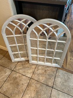 Arch mirror set